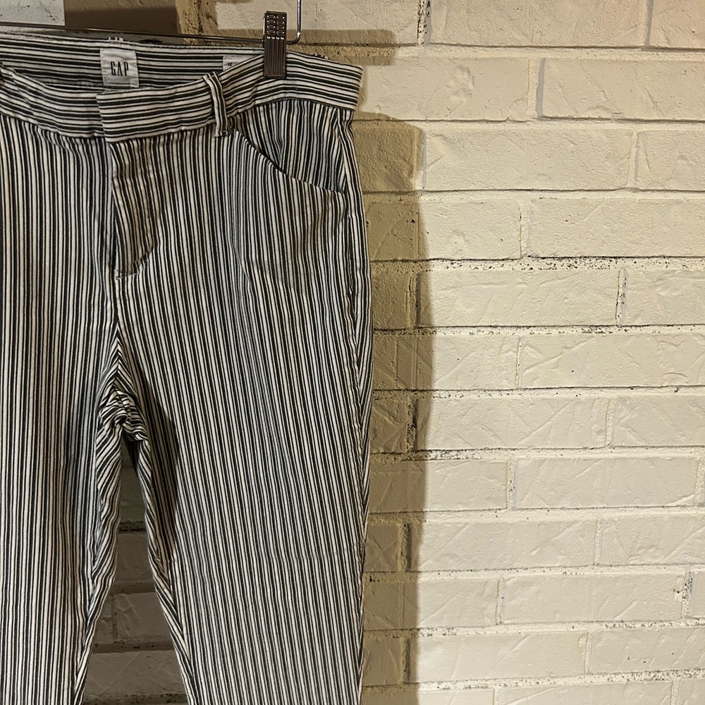 Gap pinstripe pants in signature skinny ankle